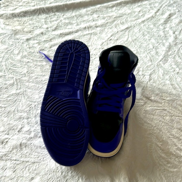 Air Jordan sneakers - Picture 6 of 7
